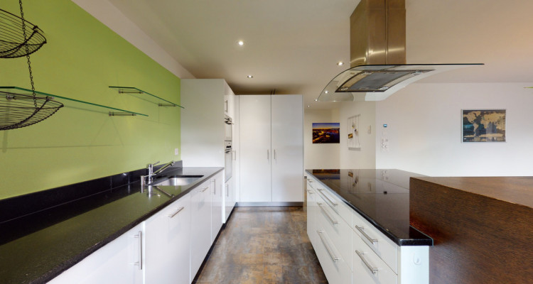 Schöne Gartenwohnung mit Terrasse und viel Umschwung in Lachen image 4