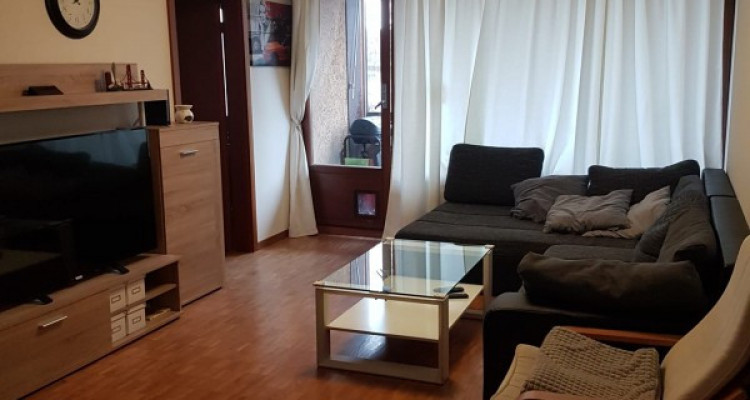 Beau duplex 4.5p / 3 chambres / 1 SDB / 1 mezzanine image 1