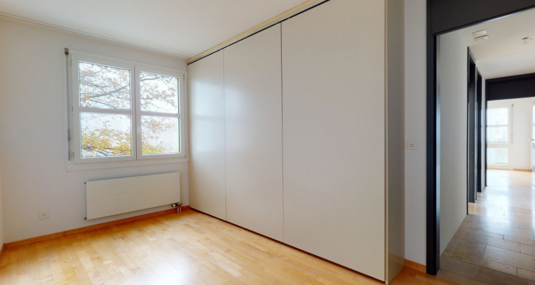 Helle, grosszügige 4.5 Zimmer Wohnung in Gockhausen image 5