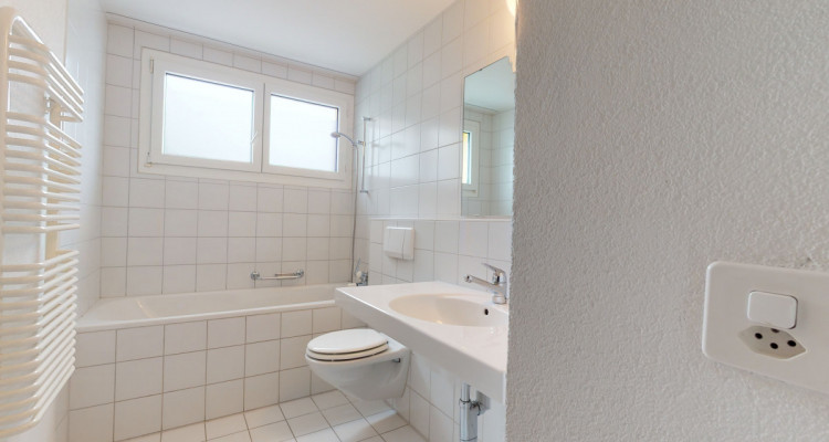 Helle, grosszügige 4.5 Zimmer Wohnung in Gockhausen image 9