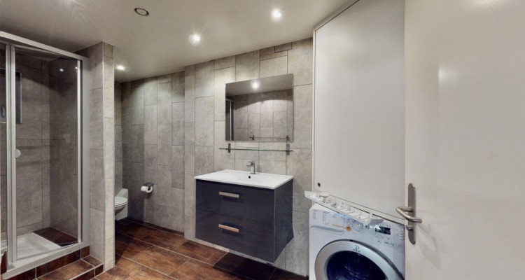 Domdidier- 2 pièces à deux pas de la gare  image 4