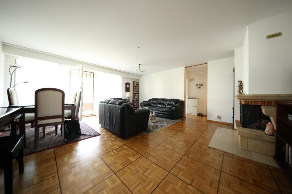 Magnifique 4,5p // 3 chambres // 2 SDB // Balcon 4.5 pièces 100 m2 à La