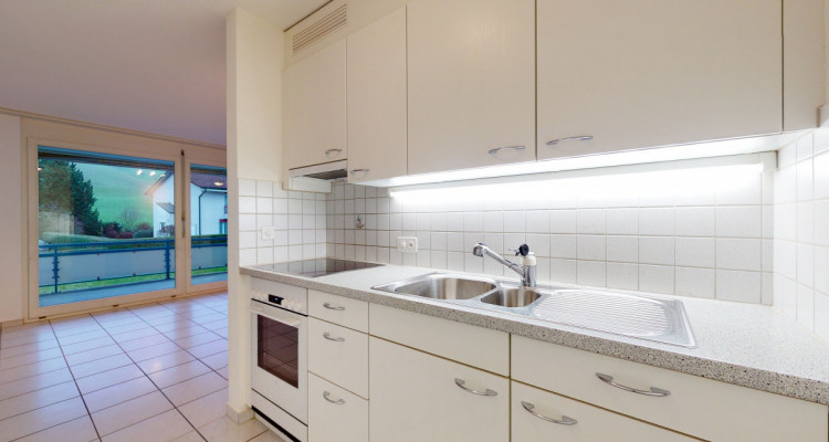 Ruhige 2.5 Zimmer - Wohnung in Root image 4