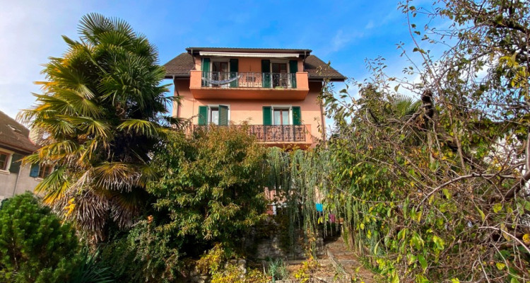 FOTI IMMO - Maison de 3 appartements à rénover. image 1