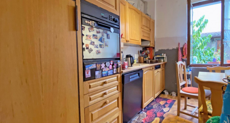 FOTI IMMO - Maison de 3 appartements à rénover. image 8