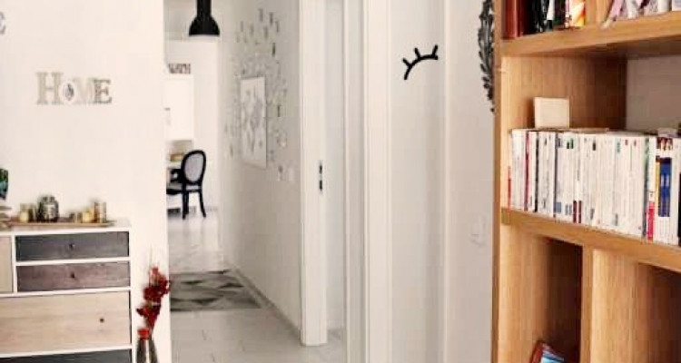 Magnifique appartement 4.5 p / 3 chambres / SDB / Terrasse  image 4