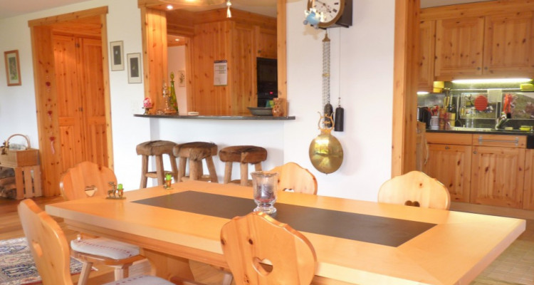 Villars-sur-Ollon, au cœur du Domaine de Roche-Grise, à proximité des pistes de ski… image 2