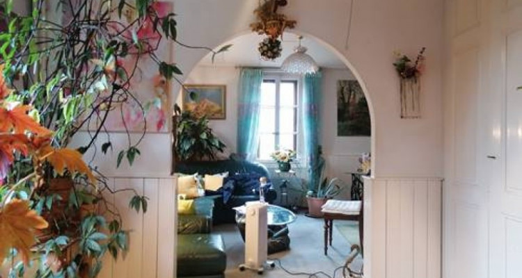 Maison individuelle à rénover sur jolie parcelle image 5