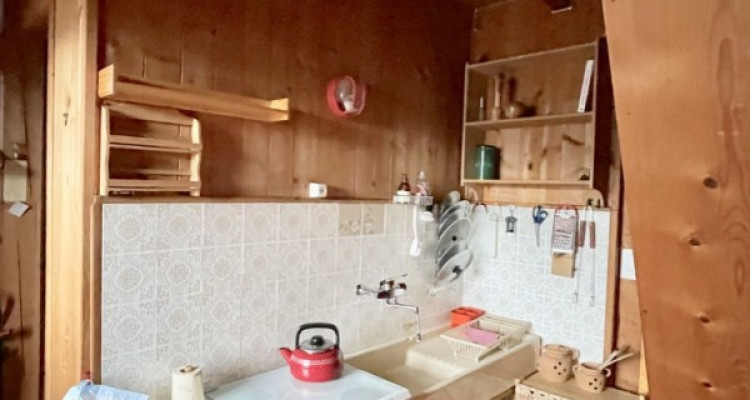 A saisir au Mont-Pélerin, petit chalet sur une magnifique parcelle avec un grand potentiel de construction image 8