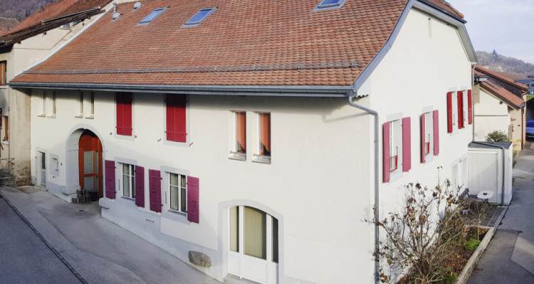 Maison villageoise de 2 appartements à Concise image 1