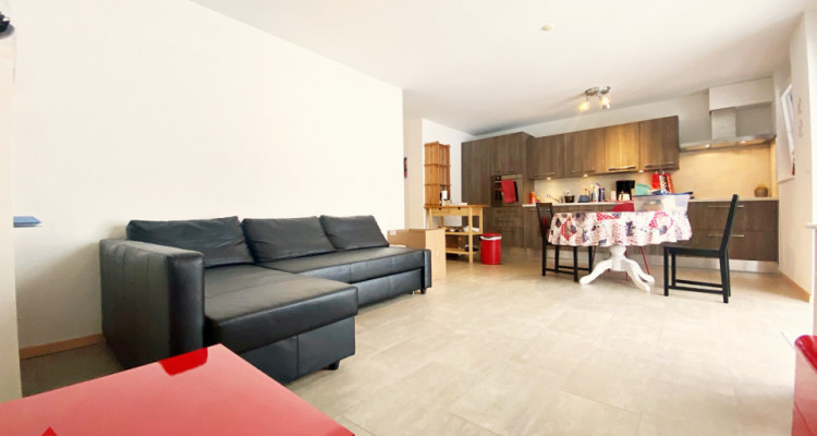 VISITE 3D / Superbe appartement 3.5 p / 2 chambres / 2 SDB / Terrasse image 1