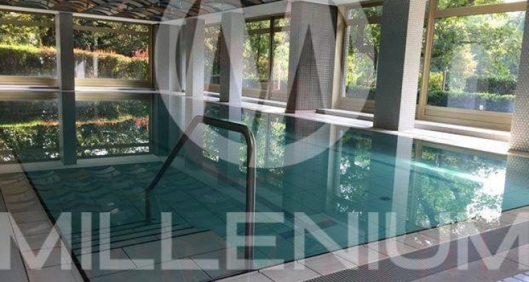 Bel appartement avec piscine au parc de Cologny image 9