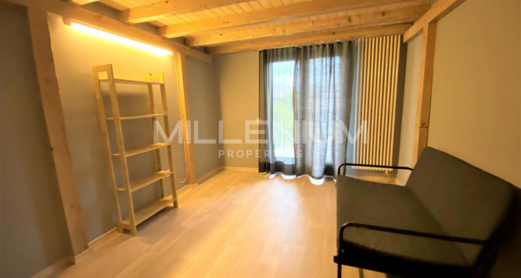 Belle maison mitoyenne de 7P dans le charmant village de Collex- Bossy. image 8