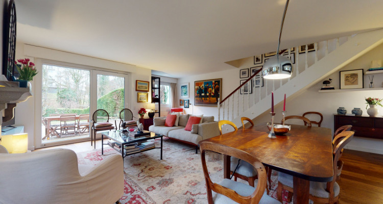 Face au parc Navazza-Oltramare image 5