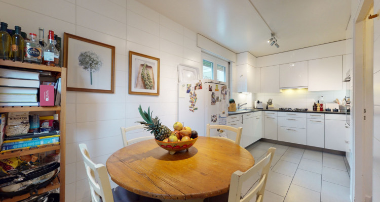 Face au parc Navazza-Oltramare image 6