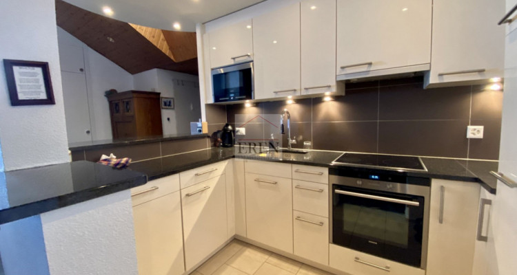 Exceptionnel attique duplex 5,5 pièces de 125 m2 au coeur de la station à Anzère image 3