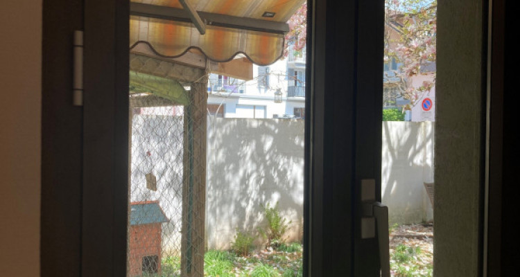 A louer bureau denv. 30m2 au centre de La Tour-de-Peilz image 5