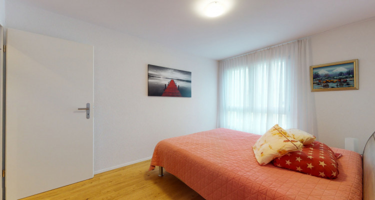 Moderne und praktische 4.5 Zimmer Wohnung mit grossem Balkon image 9