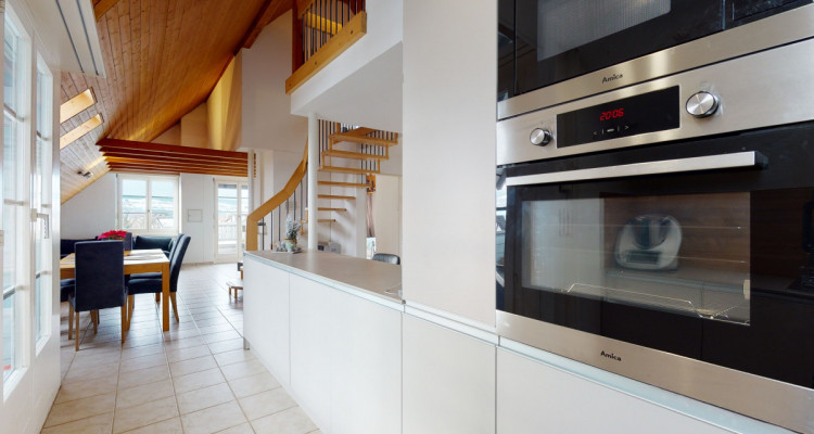 Stilvolle Maisonette-Duplex Wohnung mit renovierter Küche und Bad image 6