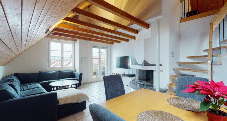 Stilvolle Maisonette-Duplex Wohnung mit renovierter Küche und Bad image 2