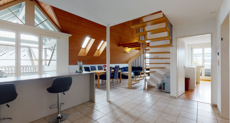 Stilvolle Maisonette-Duplex Wohnung mit renovierter Küche und Bad image 7