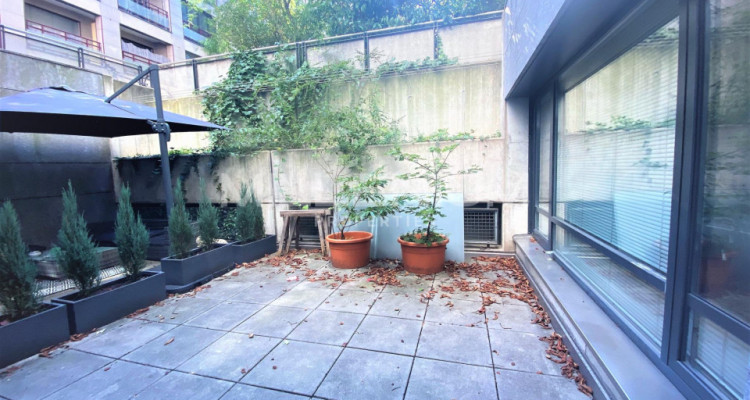 Bureau moderne de 4P aux Eaux Vives. image 2