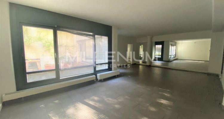 Bureau moderne de 4P aux Eaux Vives. image 3