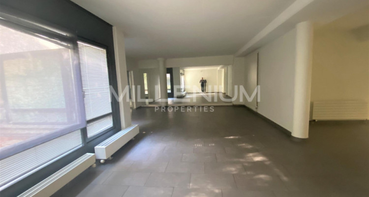 Bureau moderne de 4P aux Eaux Vives. image 5