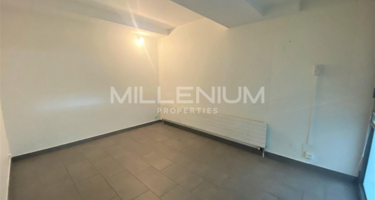 Bureau moderne de 4P aux Eaux Vives. image 8