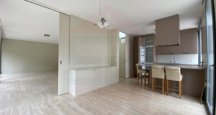 Maison contemporaine de 7.5 pièces proche du centre de Vésenaz image 4