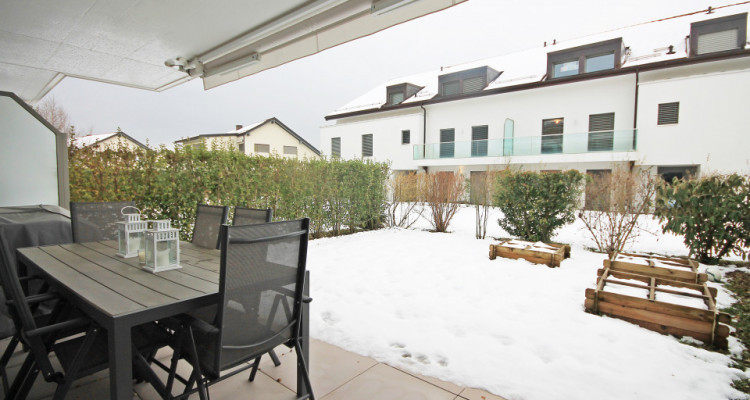 Magnifique rez-de-jardin 3,5p / 2 chambres / jardin et terrasse image 8