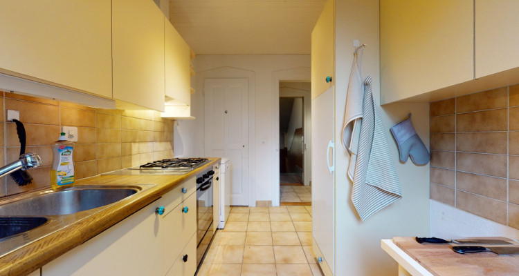 Mehrfamilienhaus mit drei Wohneinheiten im beliebten Kirchenfeld image 4