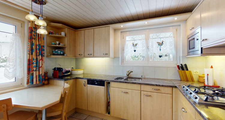 Charmante 3.5-Zimmerhaushälfte in Henau image 4