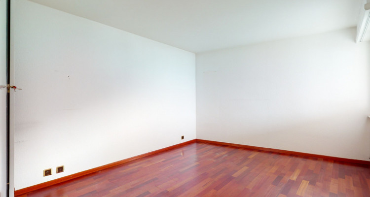 Superbe appartement avec vue dans la Tour dIvoire à Montreux image 9