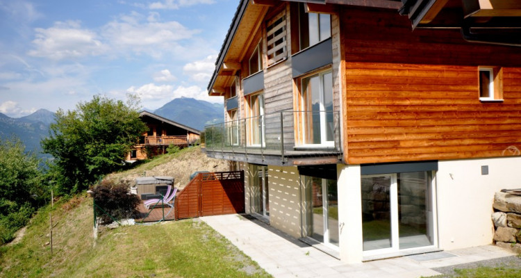 Superbe villa de 6 pièces avec vue sur la plaine et les Alpes. image 12