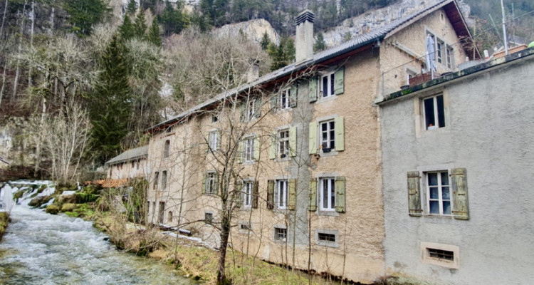 A vendre à Noiraigue (NE), magnifique maison villageoise de 3 appartements image 2