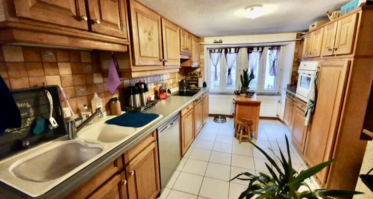 A vendre à Noiraigue (NE), magnifique maison villageoise de 3 appartements image 8