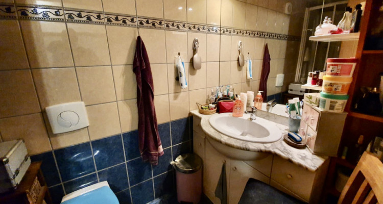 A vendre à Noiraigue (NE), magnifique maison villageoise de 3 appartements image 12