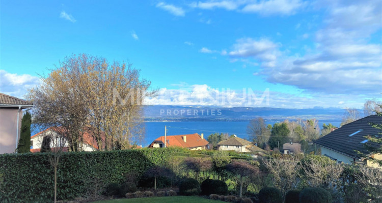 Très belle maison individuelle avec vue exceptionnelle sur le Lac Leman. image 1