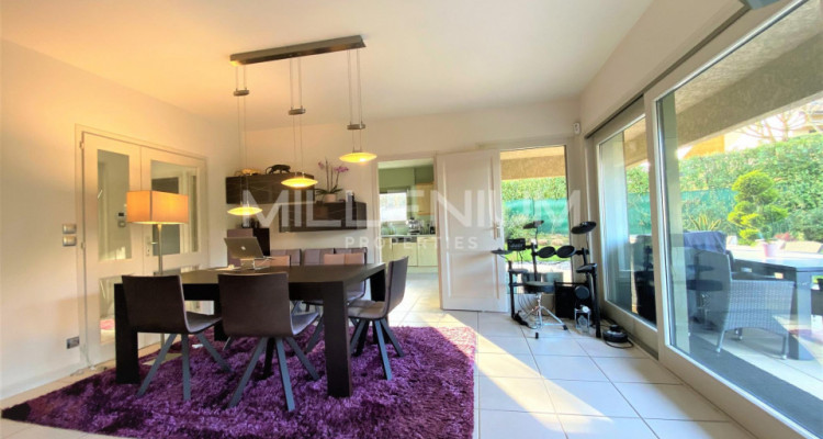 Très belle maison individuelle avec vue exceptionnelle sur le Lac Leman. image 5