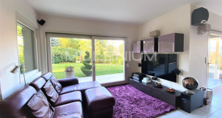 Très belle maison individuelle avec vue exceptionnelle sur le Lac Leman. image 6