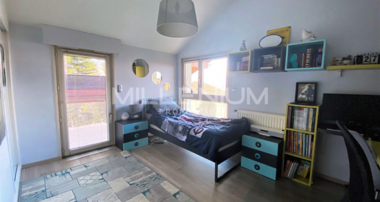 Très belle maison individuelle avec vue exceptionnelle sur le Lac Leman. image 10