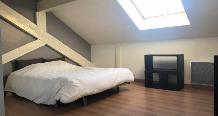 Bel appartement style loft image 3