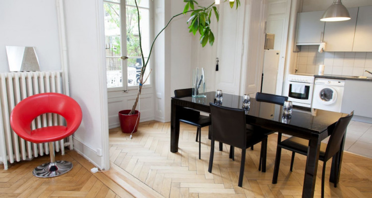 Sous-location - Magnifique loft / très spacieux avec jardin privé image 1