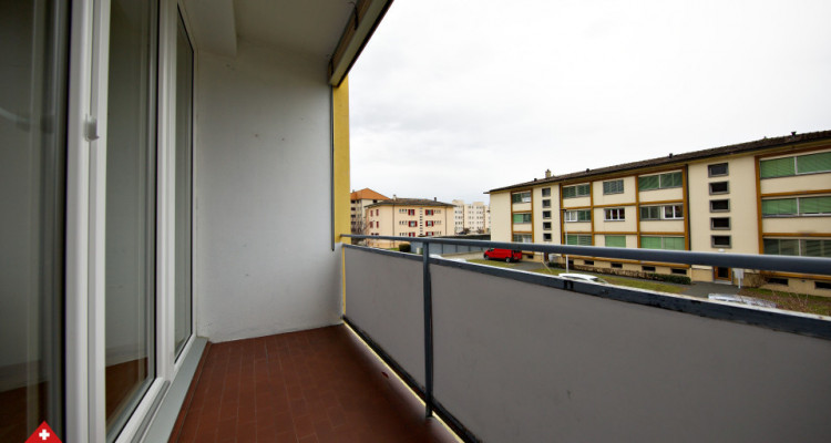 Charmant appartement de 3 pièces / 2 chambres / 1 balcon  image 3