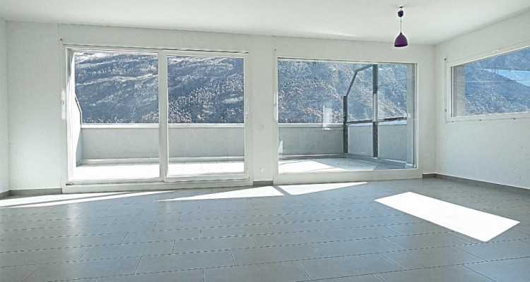 Magnifique attique 4.5 p / 3 chambres / 2 SDB / Terrasse avec vue image 2