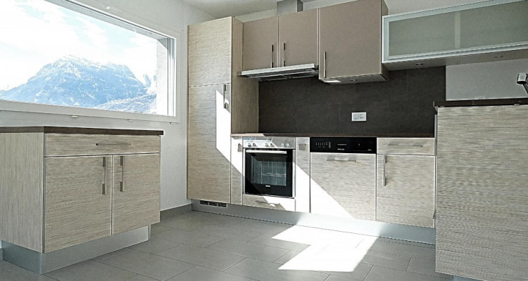 Magnifique attique 4.5 p / 3 chambres / 2 SDB / Terrasse avec vue image 3