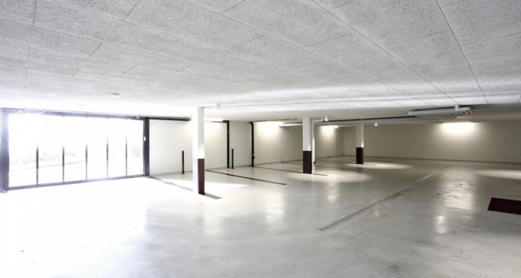 A SAISIR // Place de parking dans un garage souterrain à Begnins image 1