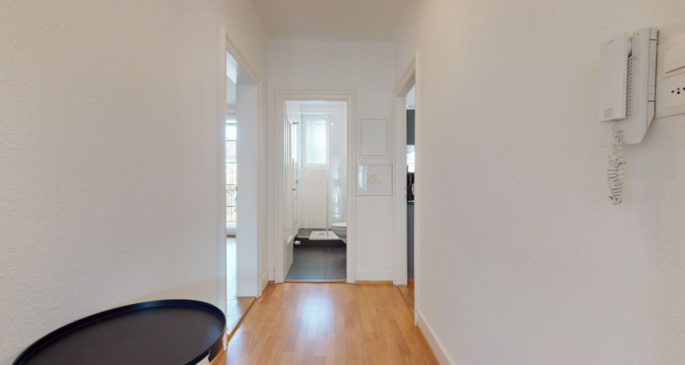 Stilvolle 3.5-Zimmerwohnung in Baumgartnerhaus image 10