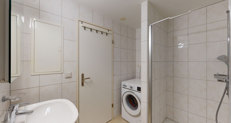 Moderne  4.5 Zimmer Wohnung mit grossem Balkon image 10